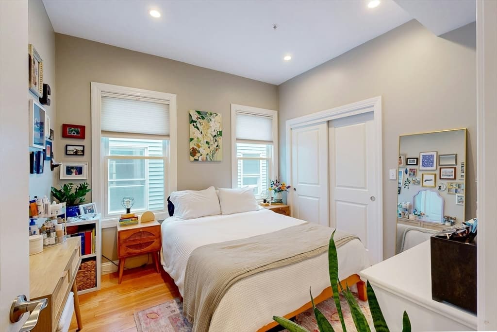 Condominium at 27 Thornley St # 2, Boston MA 02125, photo 13 of 31