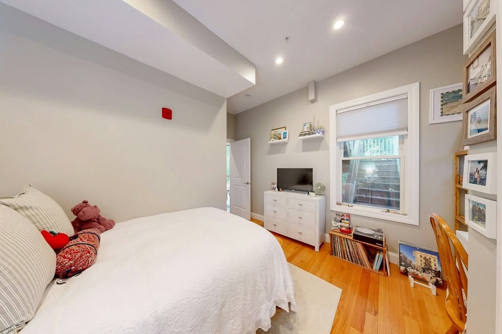 Condominium at 27 Thornley St # 2, Boston MA 02125, photo 24 of 31