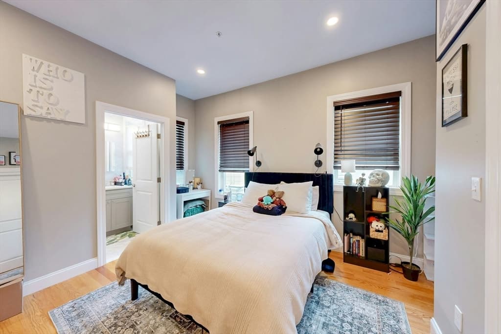Condominium at 27 Thornley St # 2, Boston MA 02125, photo 19 of 31