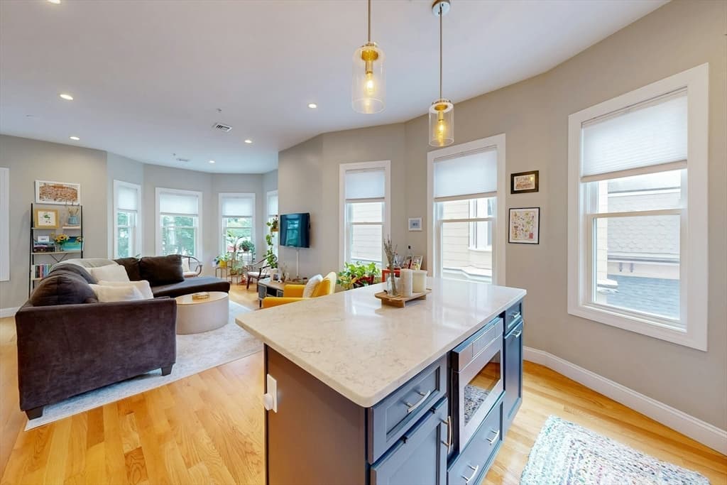 Condominium at 27 Thornley St # 2, Boston MA 02125, photo 8 of 31