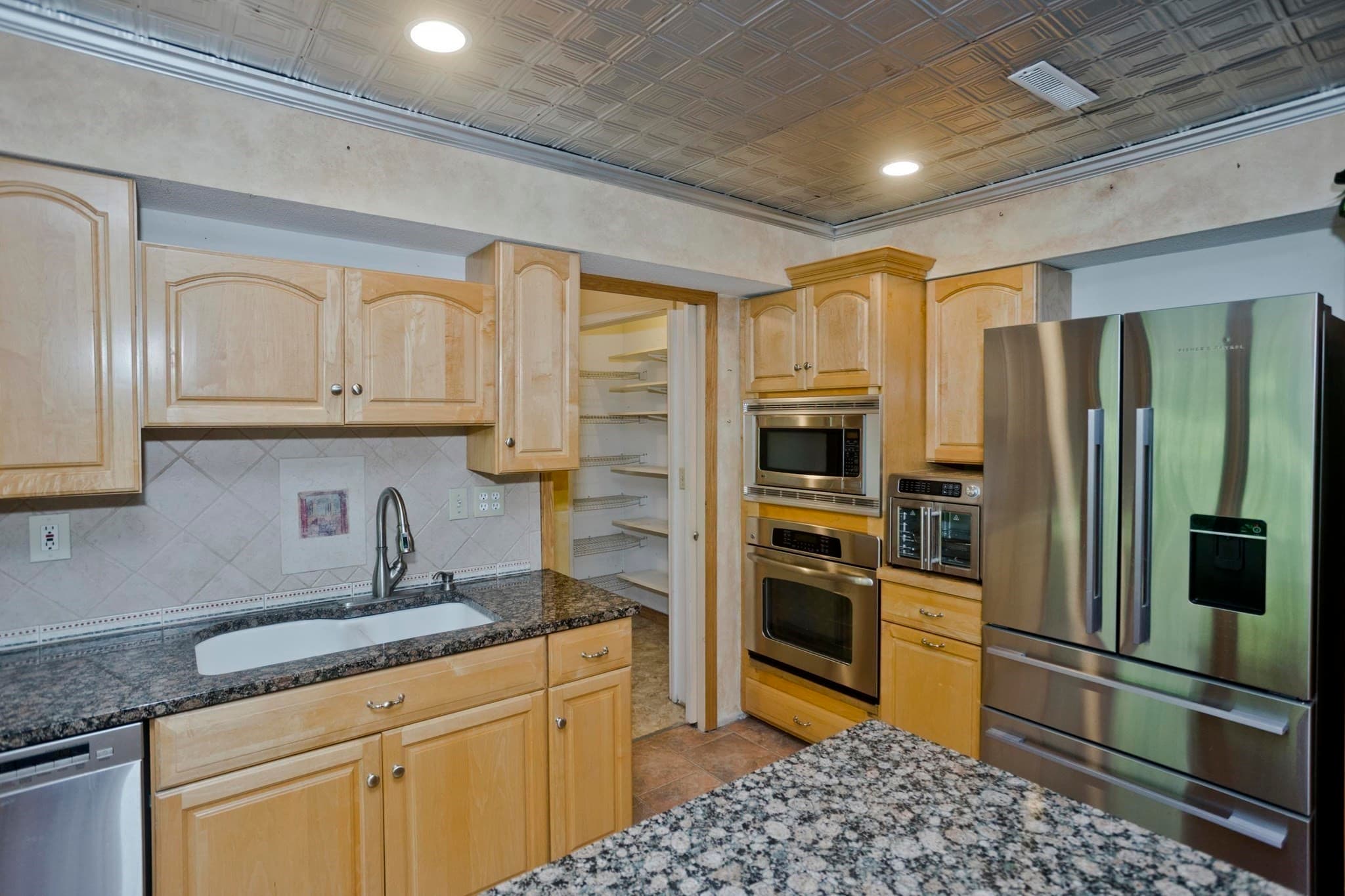Single Family Residence at 55 Shaw St., Belchertown MA 01007, photo 5 of 42