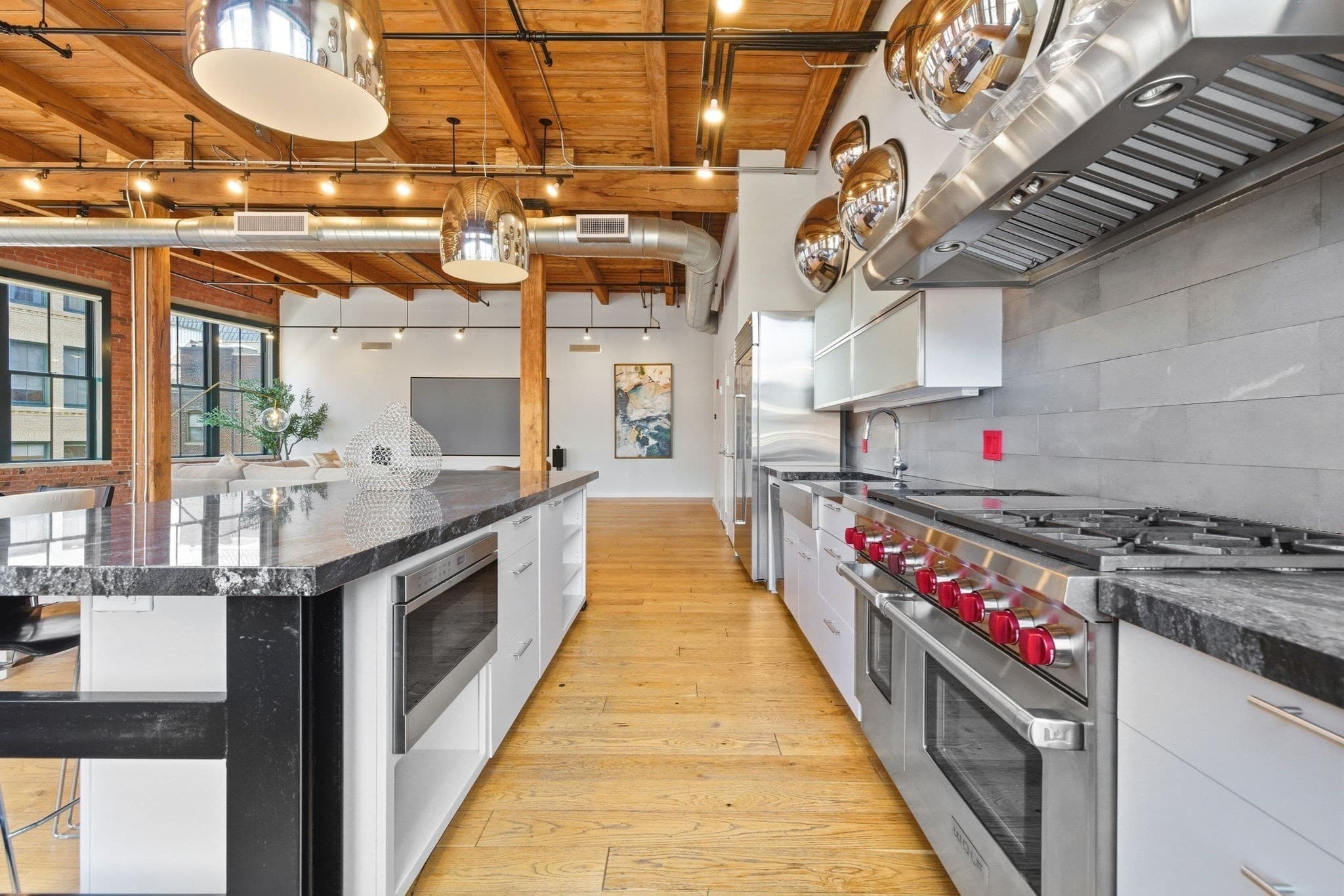 Condominium at 49 Melcher St, Boston MA 02210, photo 13 of 35