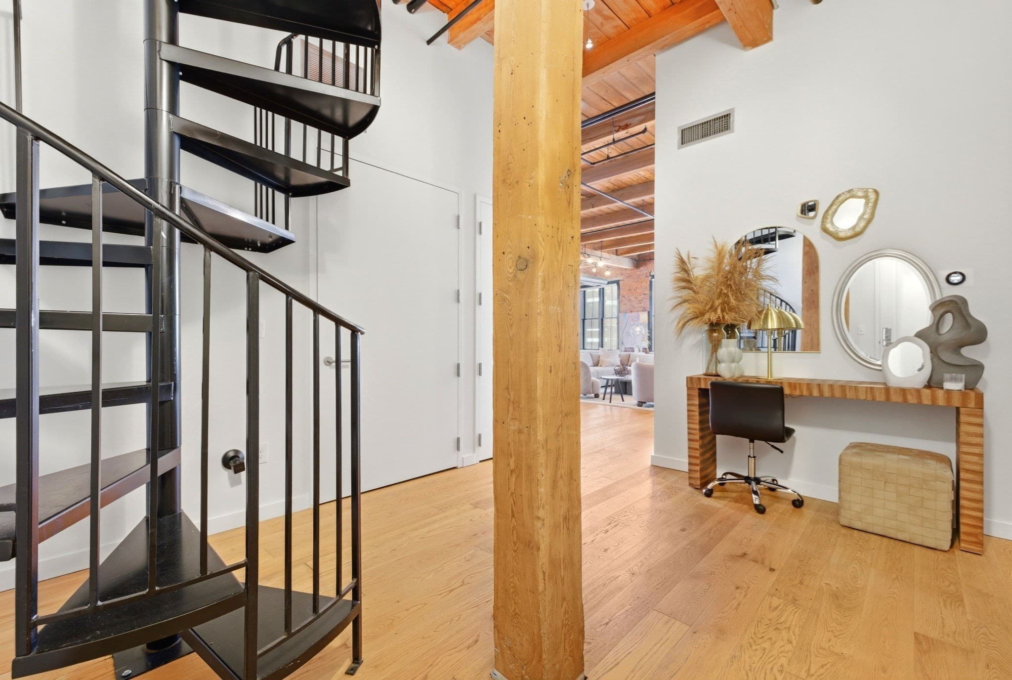 Condominium at 49 Melcher St, Boston MA 02210, photo 28 of 35