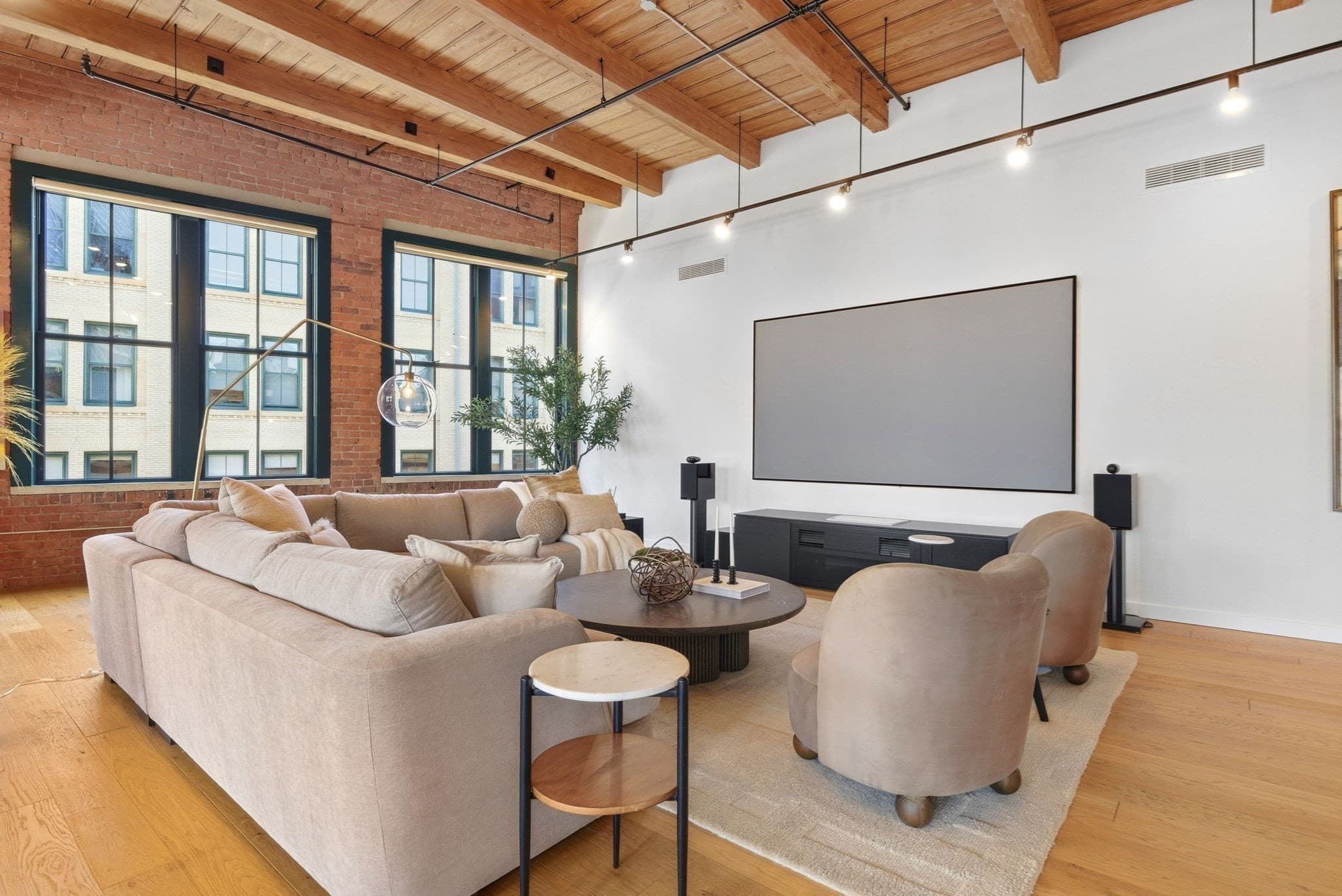 Condominium at 49 Melcher St, Boston MA 02210, photo 5 of 35