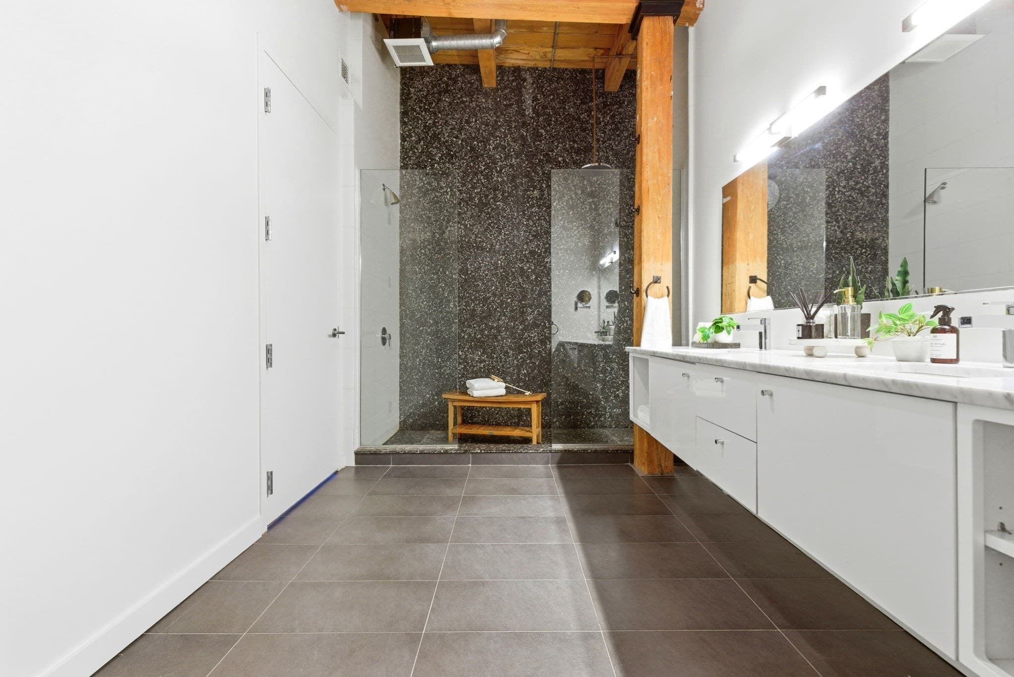 Condominium at 49 Melcher St, Boston MA 02210, photo 24 of 35
