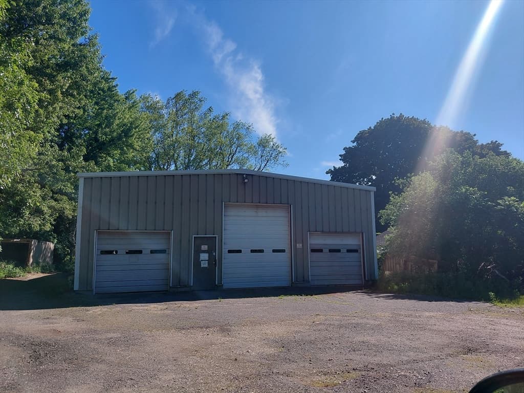 46 Gile St, Haverhill MA 01830