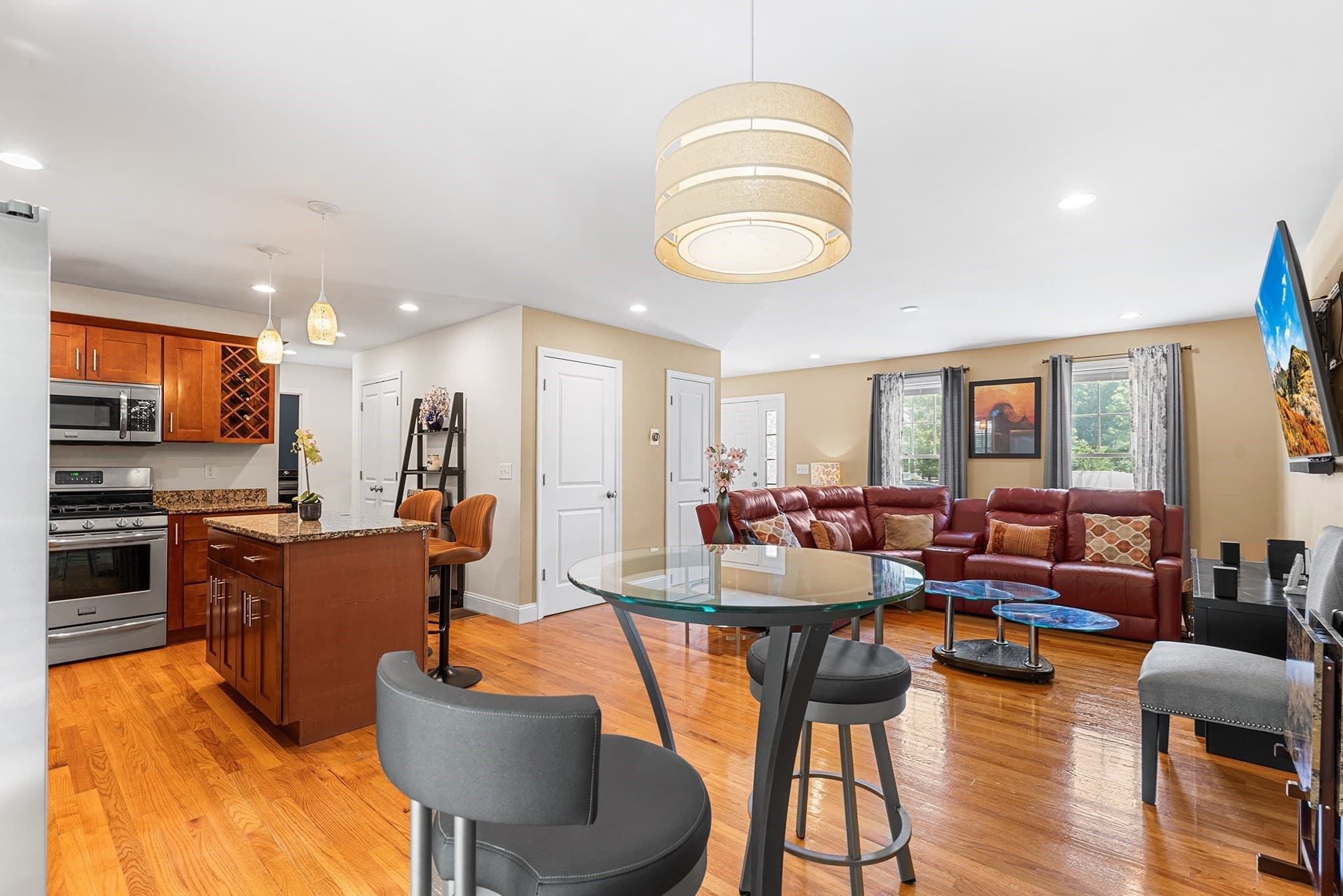 Single Family Residence at 95 Prospect Ter, Brockton MA 02301, Brockton, photo 7 of 35