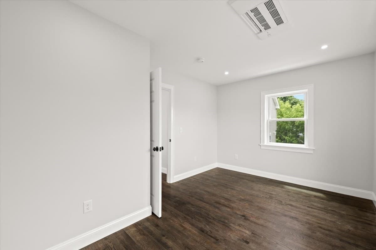Single Family Residence at 153 Edgewater Drive, Quincy MA 02169, Quincy, photo 24 of 42
