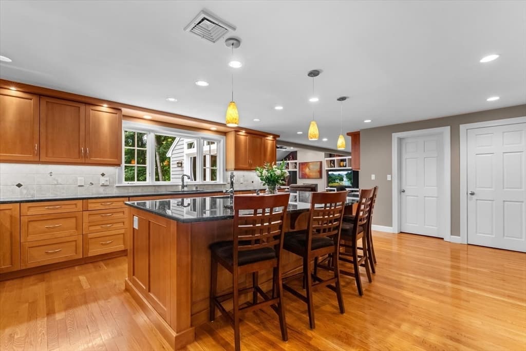 Single Family Residence at 22 Tanglewood Road, Wellesley MA 02481, photo 6 of 30