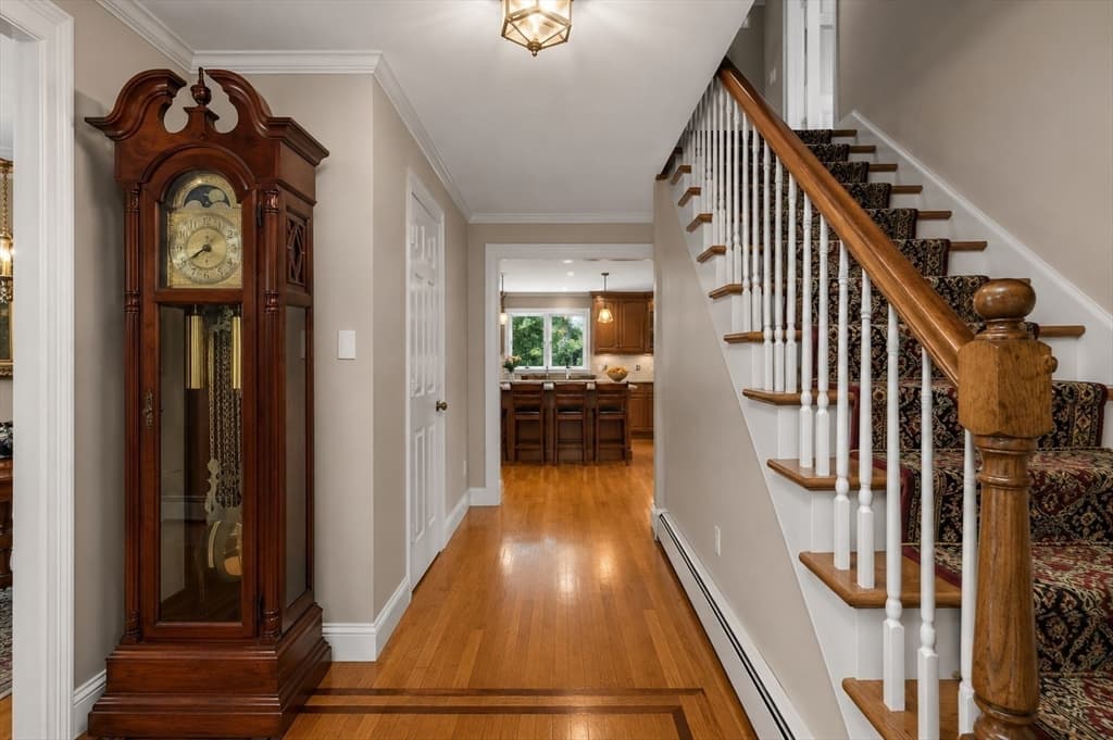 Single Family Residence at 22 Tanglewood Road, Wellesley MA 02481, photo 3 of 30