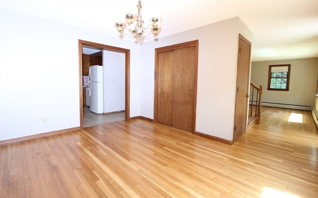 Single Family Residence at 82 Pine Valley Dr, Dracut MA 01826, photo 6 of 41