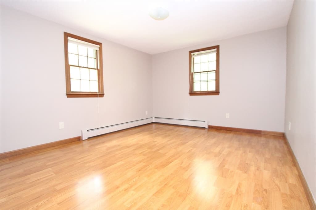 Single Family Residence at 82 Pine Valley Dr, Dracut MA 01826, photo 16 of 41