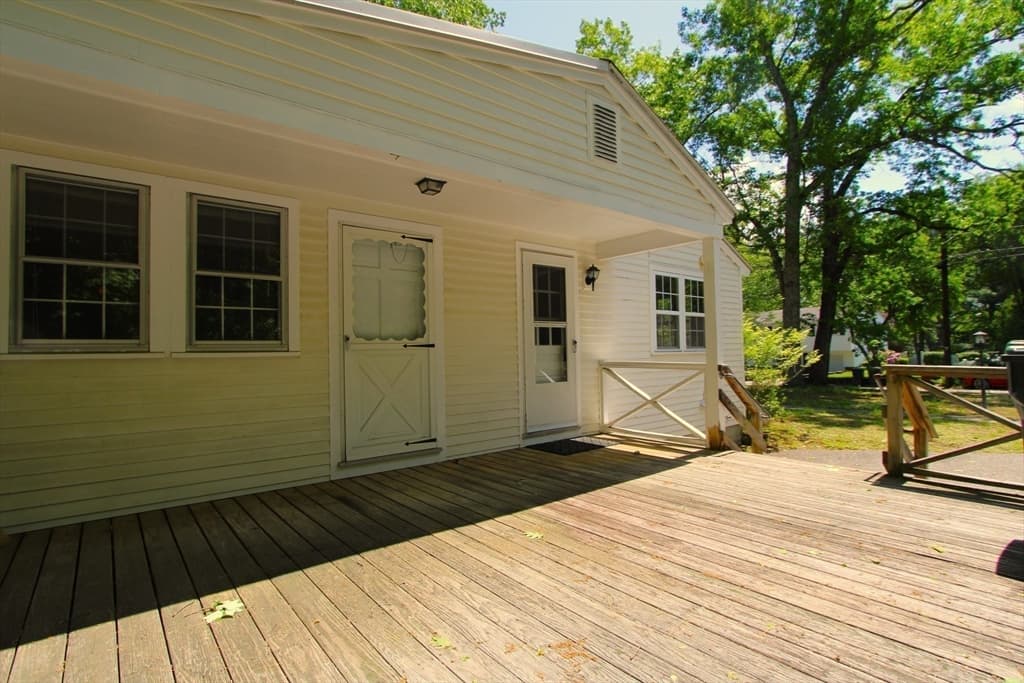 Single Family Residence at 82 Pine Valley Dr, Dracut MA 01826, photo 12 of 41