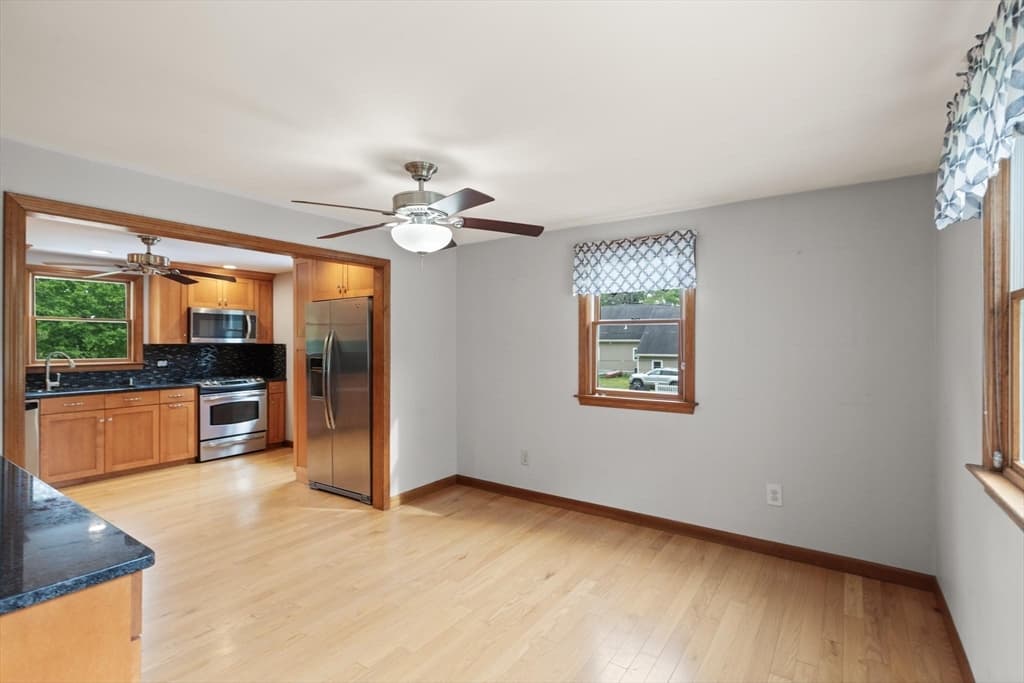 Single Family Residence at 175 Lake Shore Ave., Hamilton MA 01982, photo 15 of 41