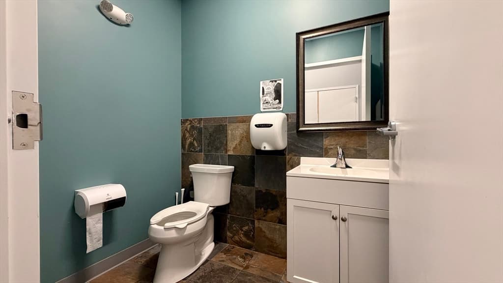 11 Kearney Sq., Lowell MA 01852 photo 32