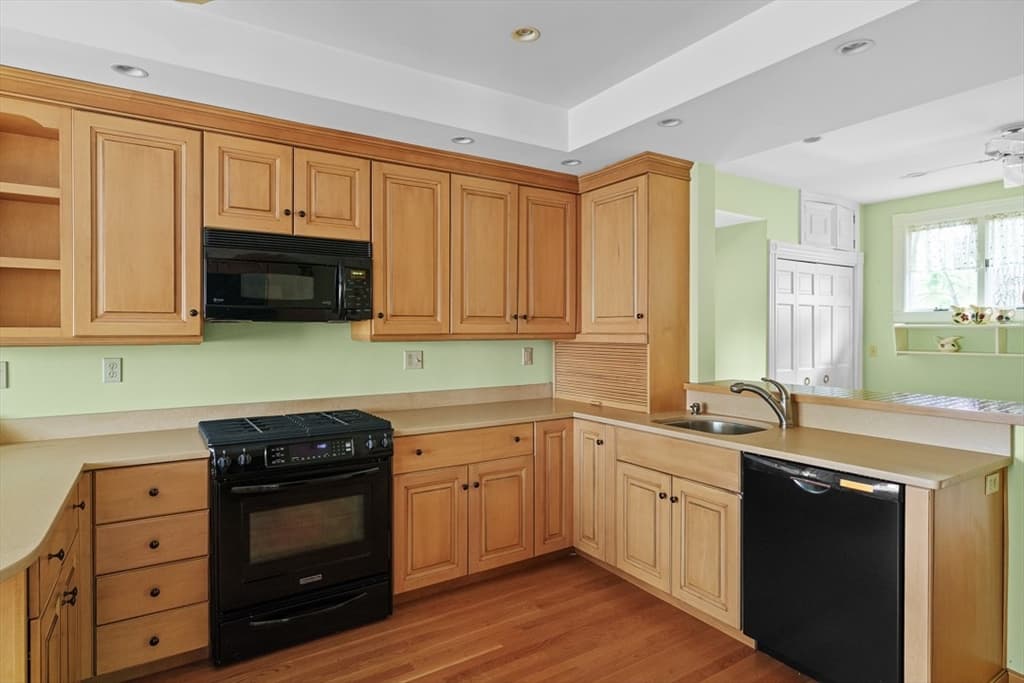 Single Family Residence at 20 Riverview Ave, Waltham MA 02453, photo 19 of 42