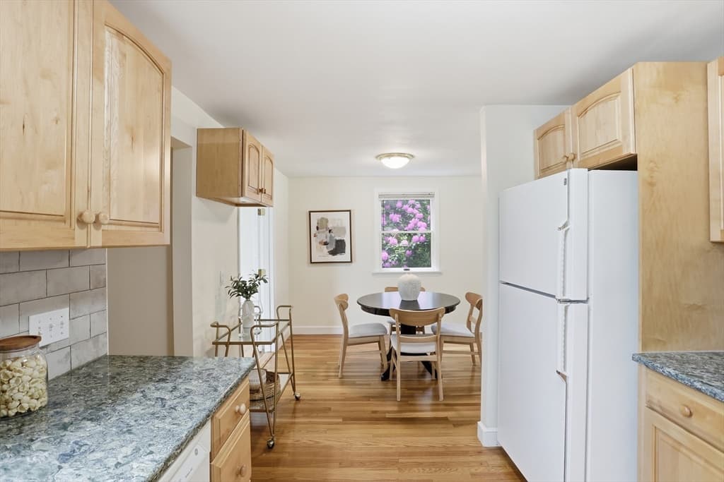 Single Family Residence at 6 Hillcrest Rd, Bedford MA 01739, photo 6 of 34