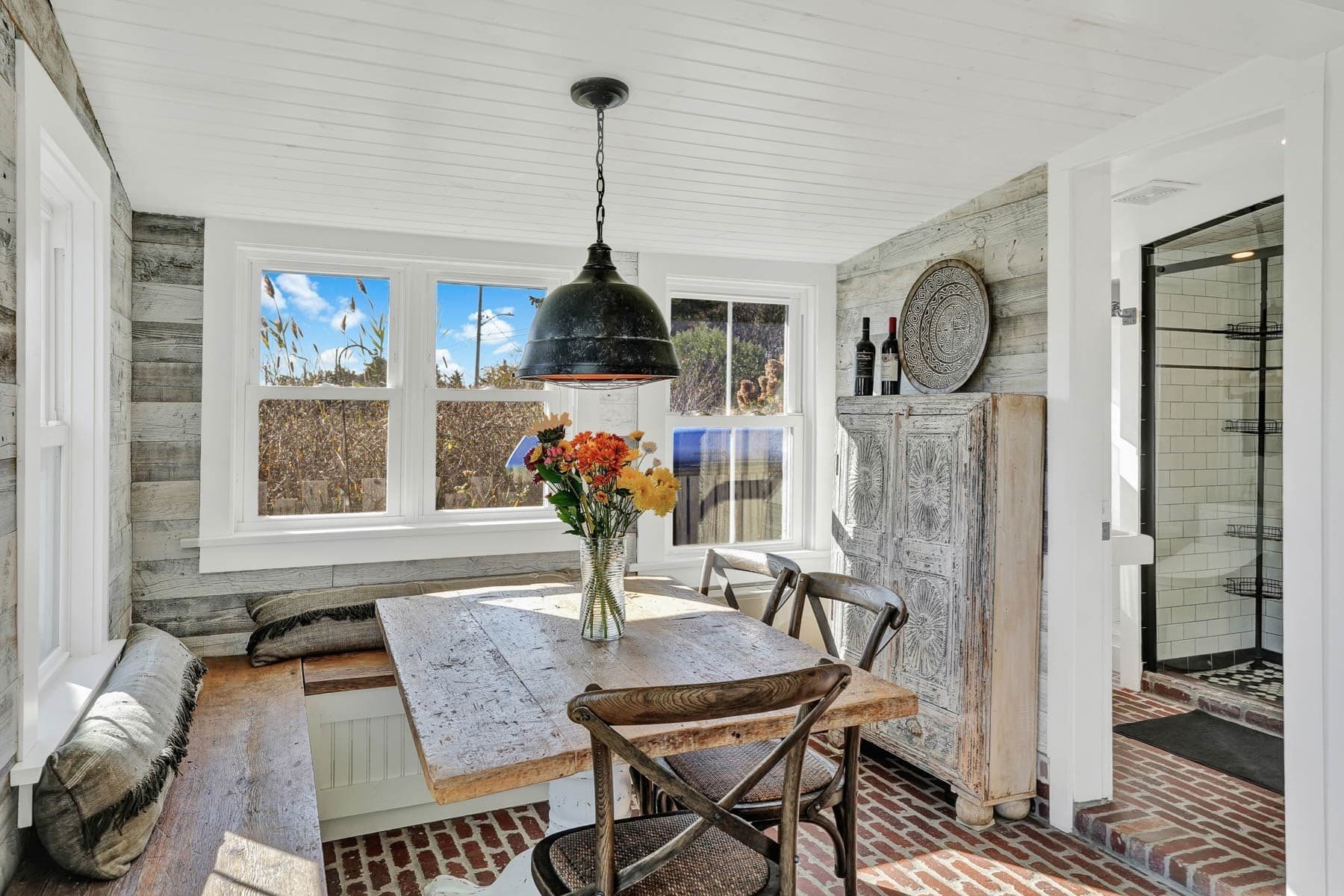 Single Family Residence at 312 East Chop Drive, Oak Bluffs MA 02557, photo 15 of 37