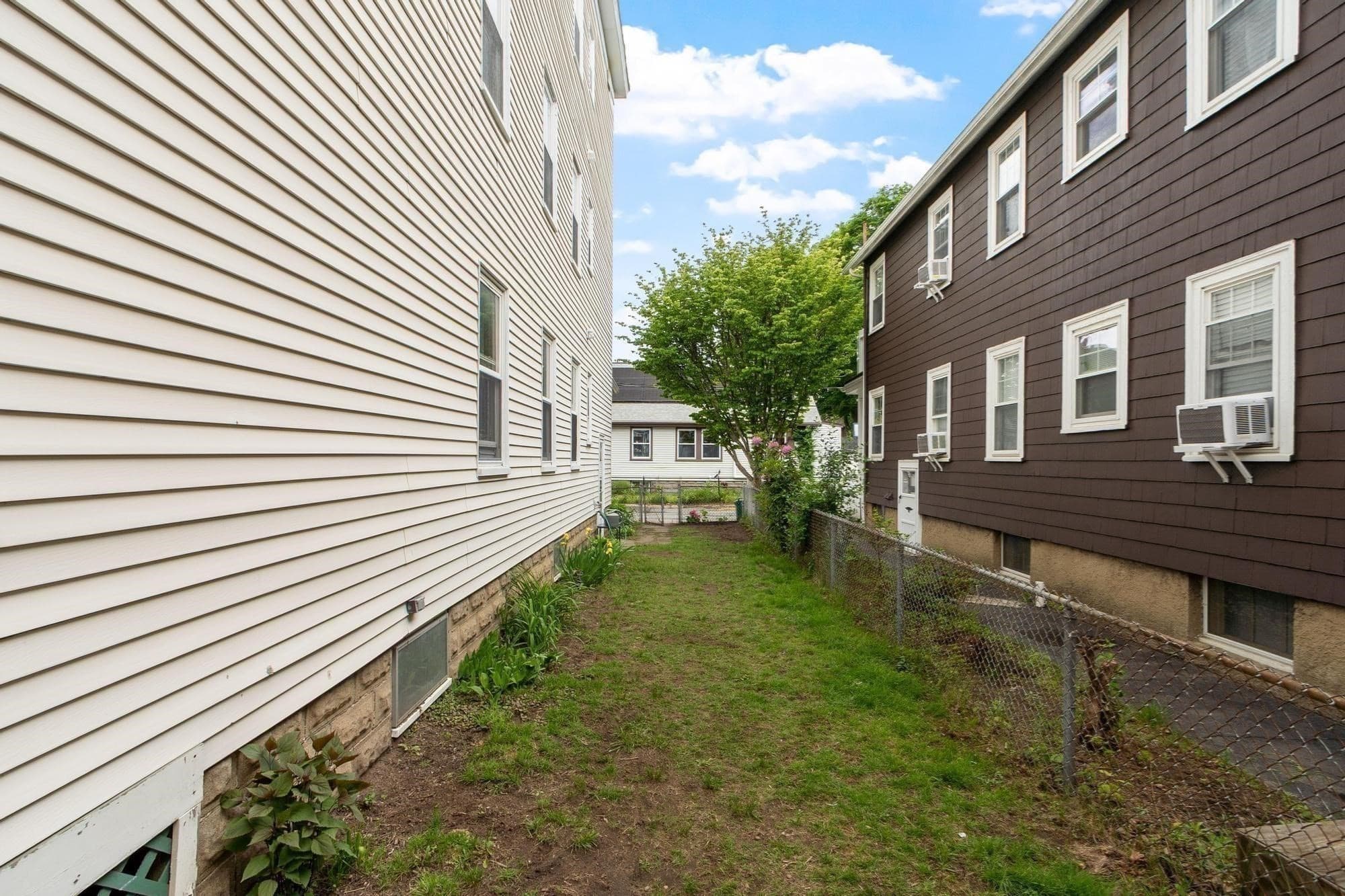 Condominium at 20 George St # 1, Cambridge MA 02140, Cambridge, photo 26 of 29