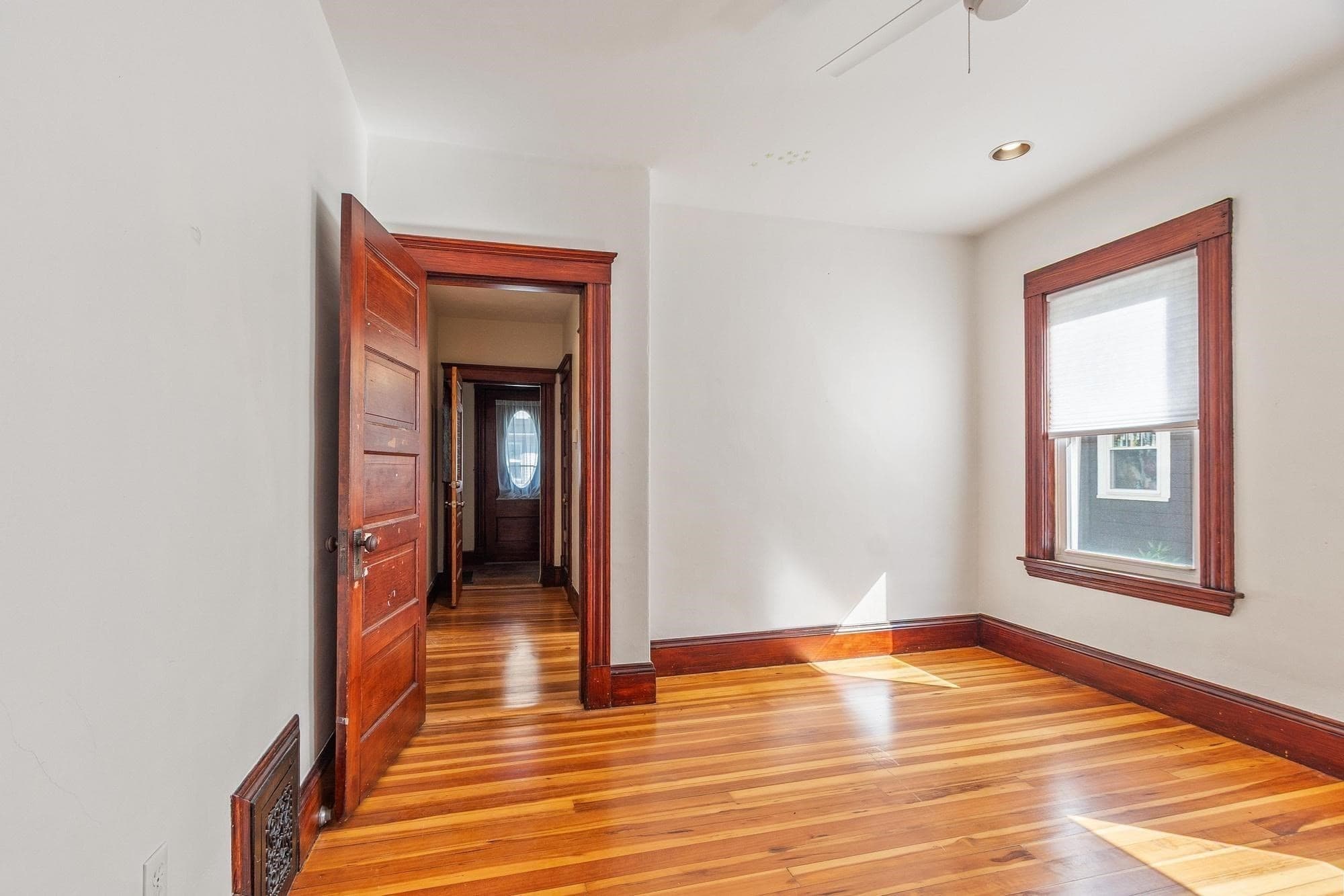 Condominium at 20 George St # 1, Cambridge MA 02140, Cambridge, photo 18 of 29