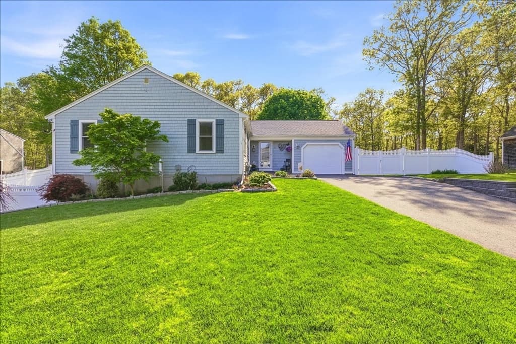 Single Family Residence at 9 Woodridge Rd, Sandwich MA 02537, photo 2 of 42