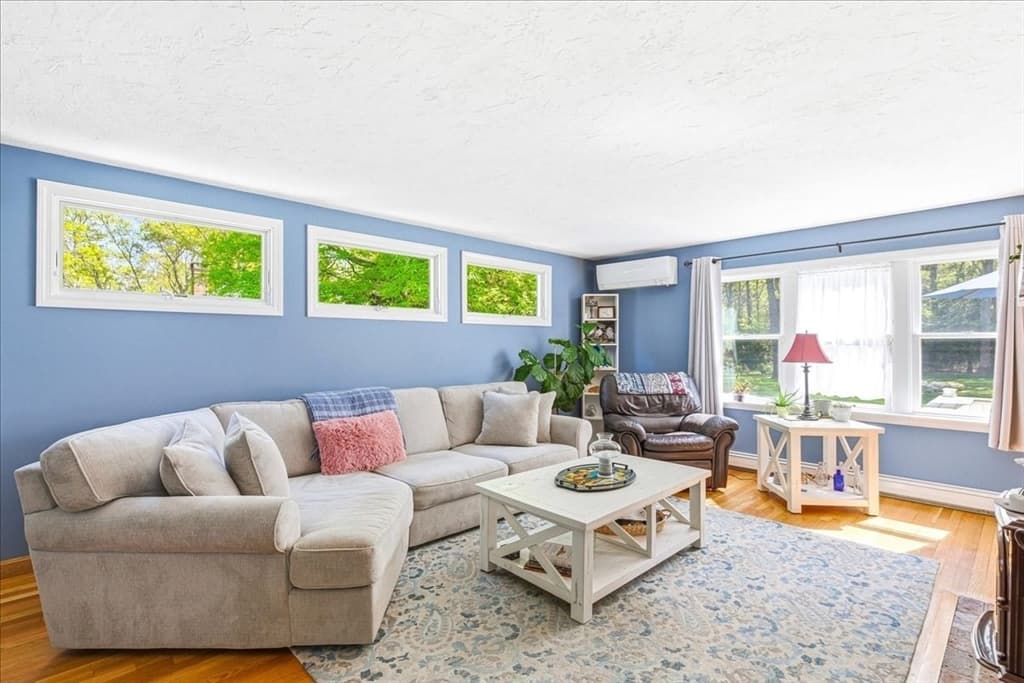 Single Family Residence at 9 Woodridge Rd, Sandwich MA 02537, photo 12 of 42