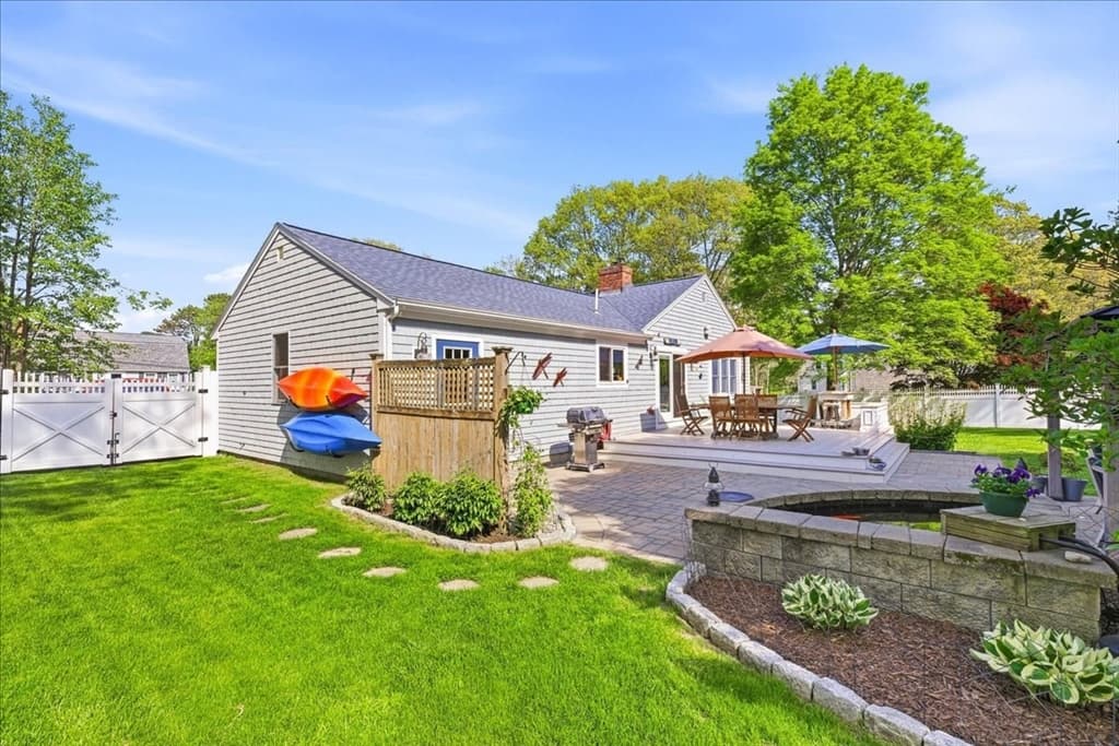 Single Family Residence at 9 Woodridge Rd, Sandwich MA 02537, photo 28 of 42
