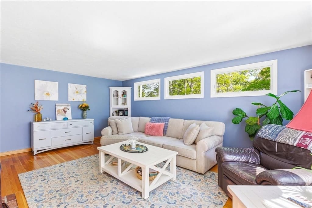 Single Family Residence at 9 Woodridge Rd, Sandwich MA 02537, photo 11 of 42