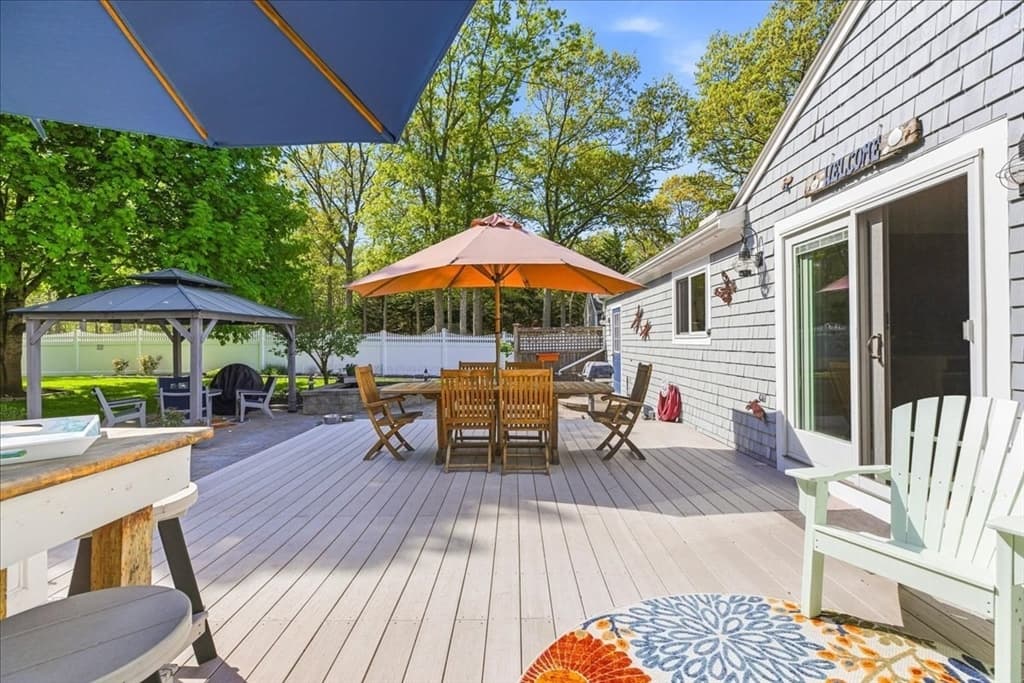 Single Family Residence at 9 Woodridge Rd, Sandwich MA 02537, photo 29 of 42