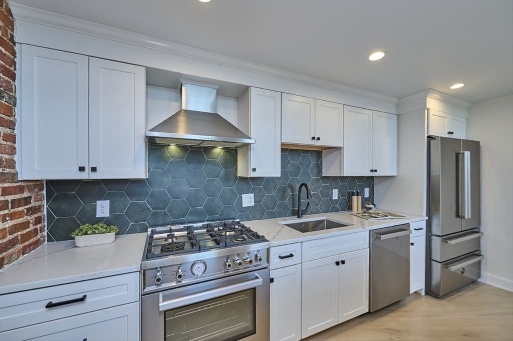 34 Salem # 201, Medford MA 02155 photo 5