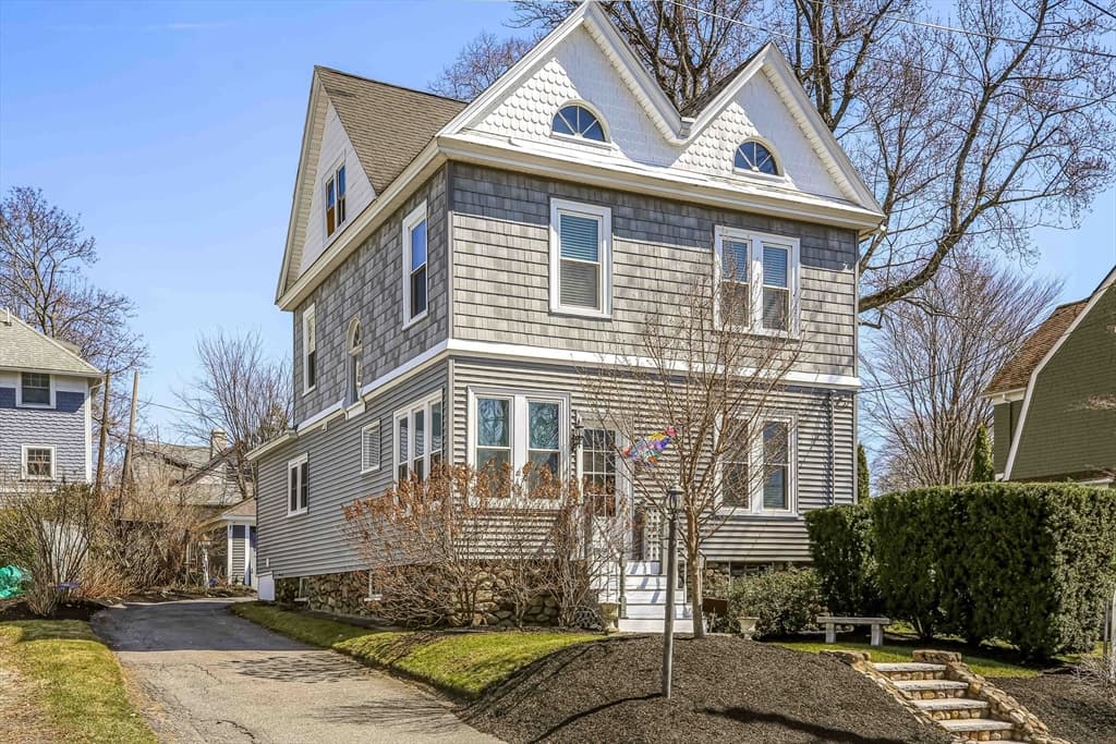 1 Ashmore Road, Worcester MA 01602