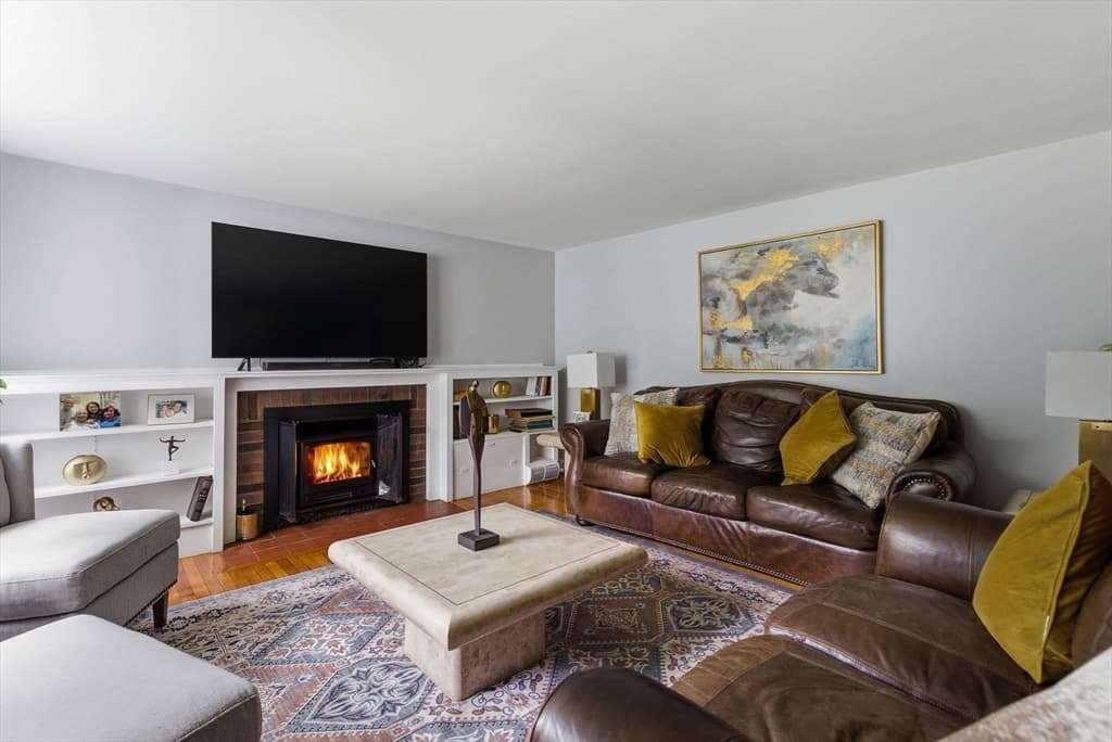 Single Family Residence at 505 Lowell Street, Lynnfield MA 01940, Lynnfield, photo 9 of 40