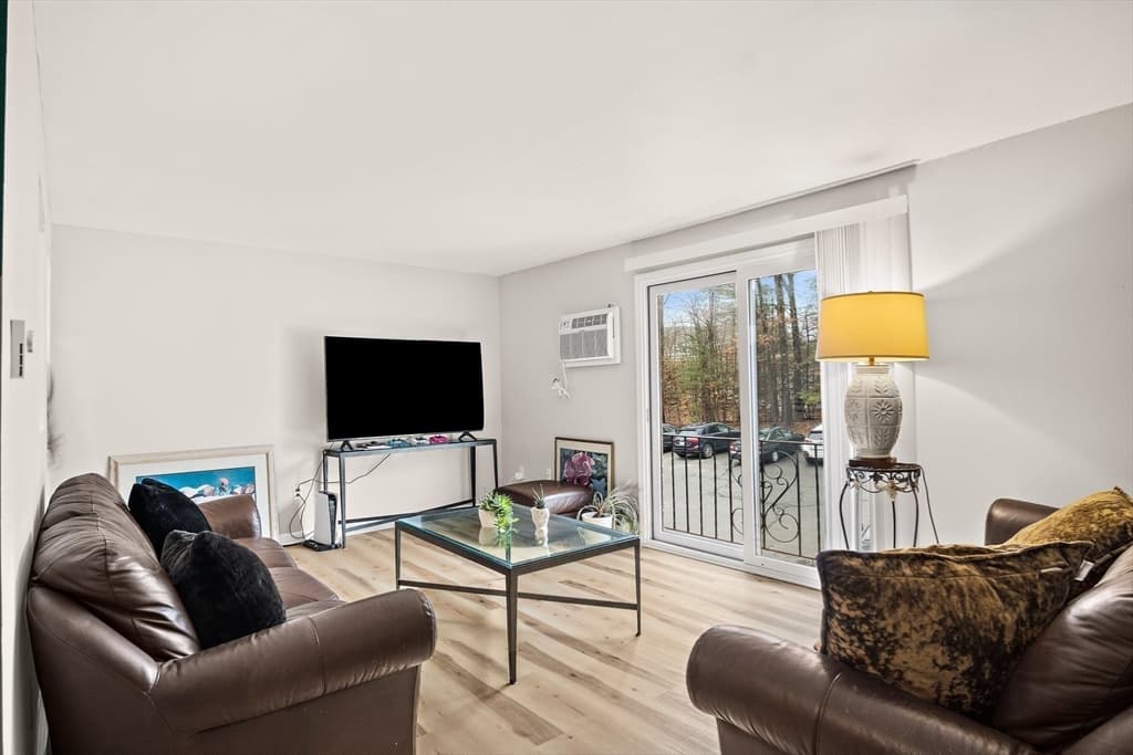 Condominium at 386 Great Road # A8, Acton MA 01720, Acton, photo 6 of 23