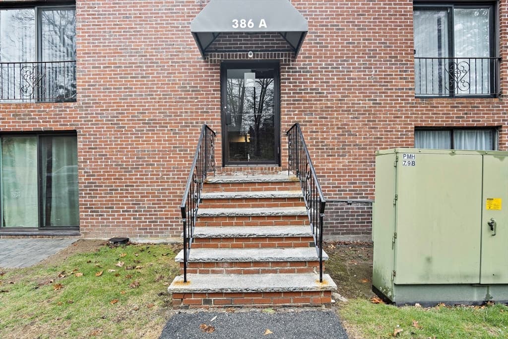 Condominium at 386 Great Road # A8, Acton MA 01720, Acton, photo 3 of 23