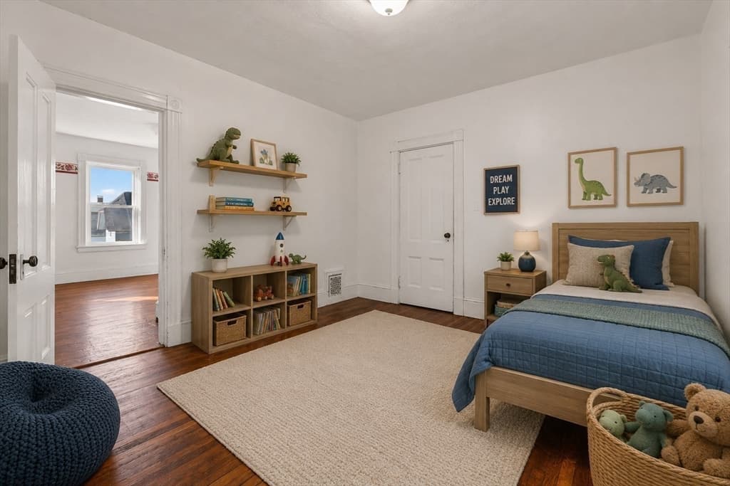 2 Family - 2 Units Up/Down at 10 Waterlow St, Boston MA 02121, Boston, photo 22 of 32