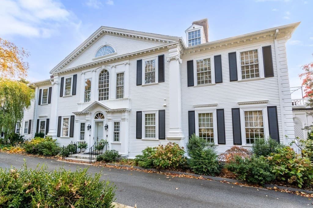 15 Catlin Road, Brookline MA 02445