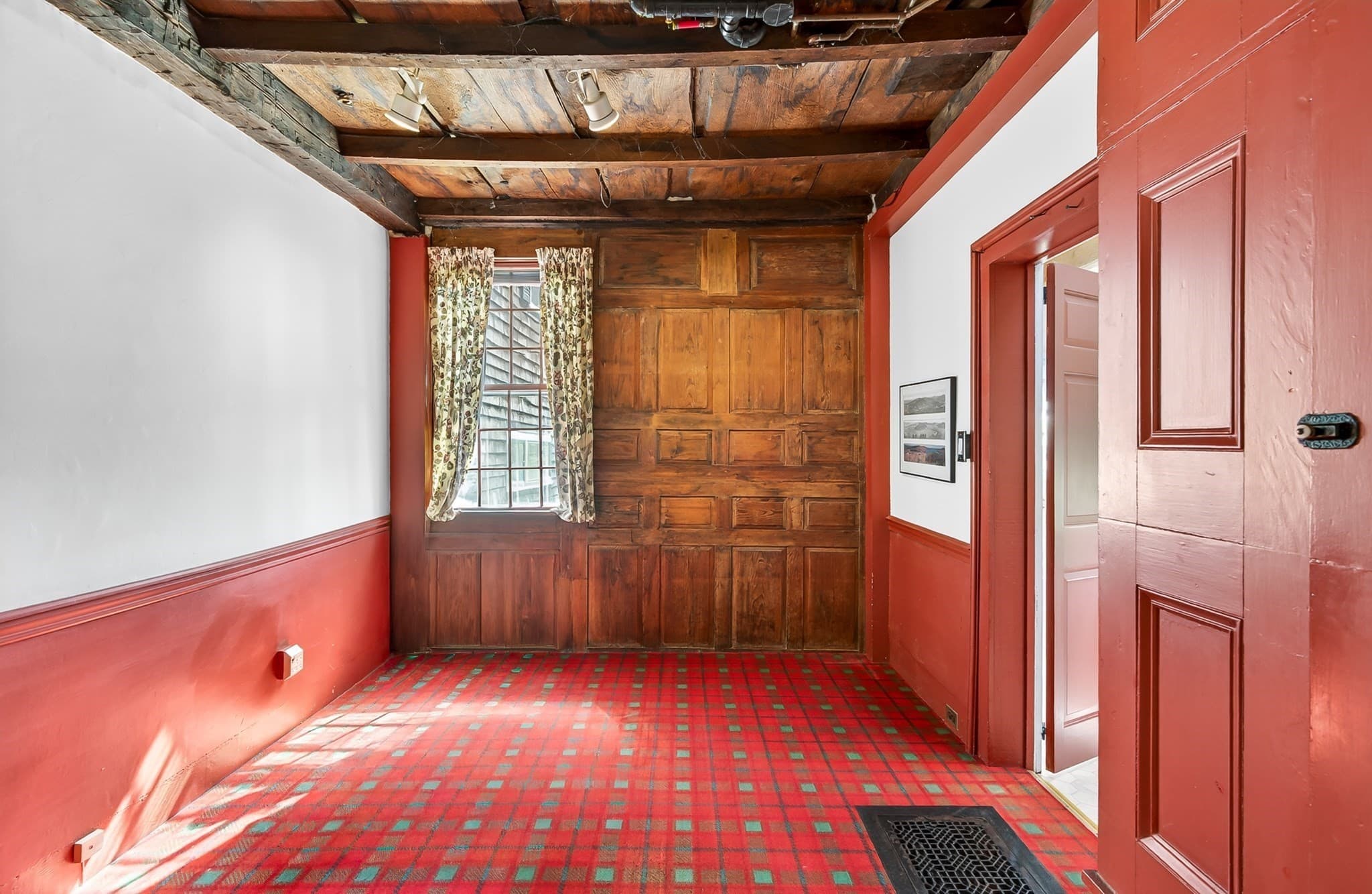 Single Family Residence at 17 S Main St, Petersham MA 01366, photo 7 of 42