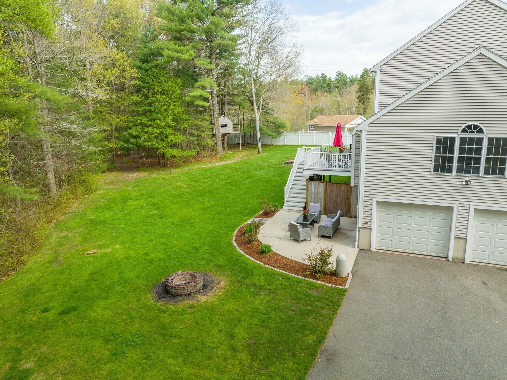 Single Family Residence at 6 Mckenzies Way, Berkley MA 02779, Berkley, photo 7 of 20