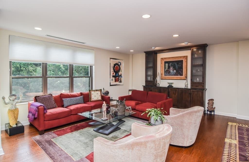 210 Nahanton # 407, Newton MA 02459 photo 3