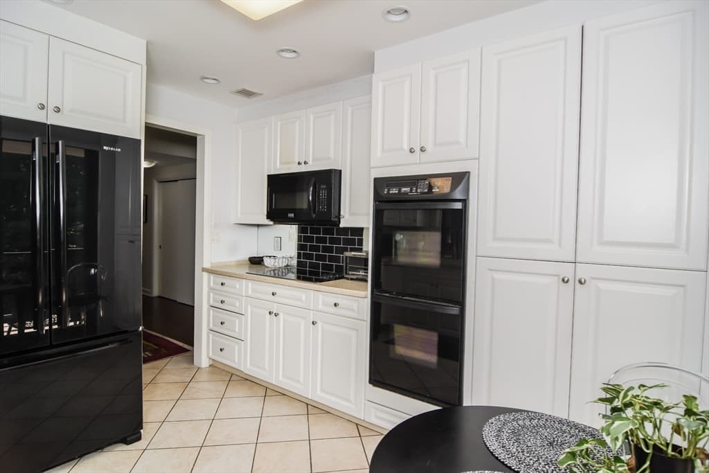 210 Nahanton # 407, Newton MA 02459 photo 9