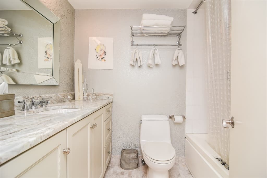210 Nahanton # 407, Newton MA 02459 photo 18