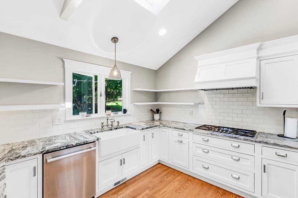 Single Family Residence at 20 Hoyts Ln, Newburyport MA 01950, photo 7 of 40