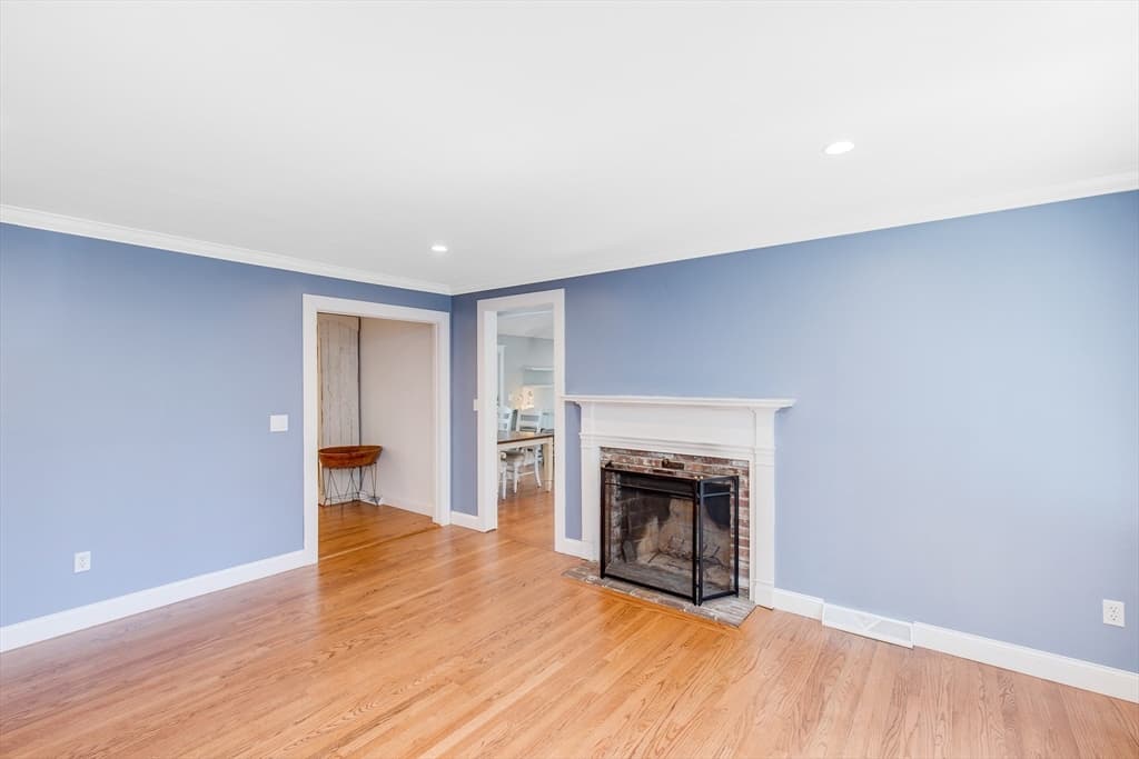 Single Family Residence at 20 Hoyts Ln, Newburyport MA 01950, photo 10 of 40