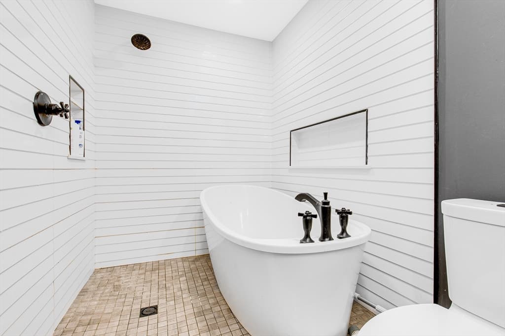 Single Family Residence at 20 Hoyts Ln, Newburyport MA 01950, photo 19 of 40