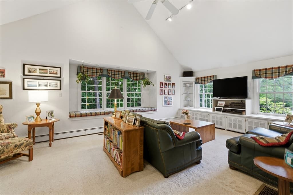 1 Battleview Circle, Lexington MA 02420 photo 10