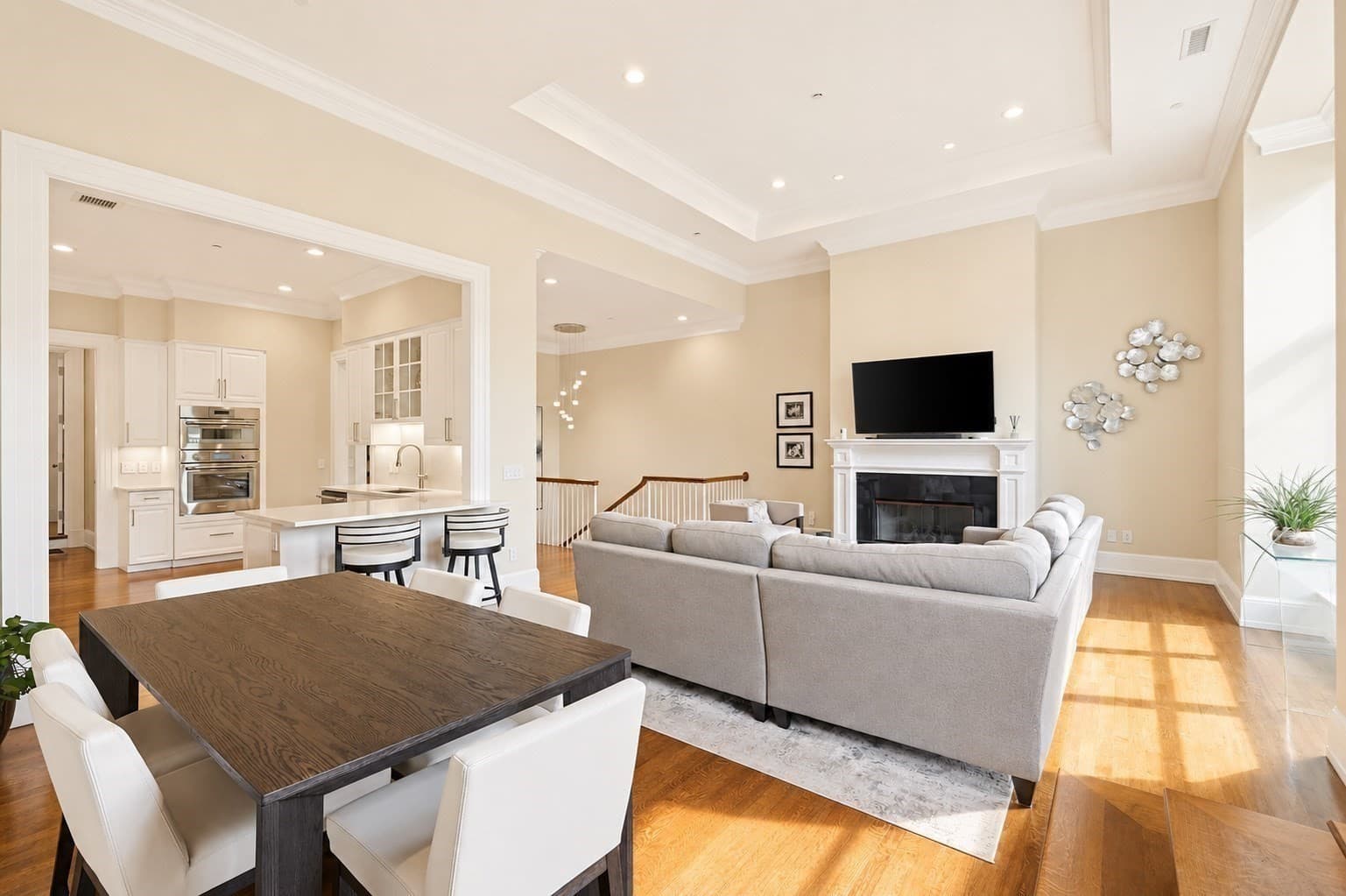 Condominium at 128 Beacon Street # B, Boston MA 02116, photo 7 of 29