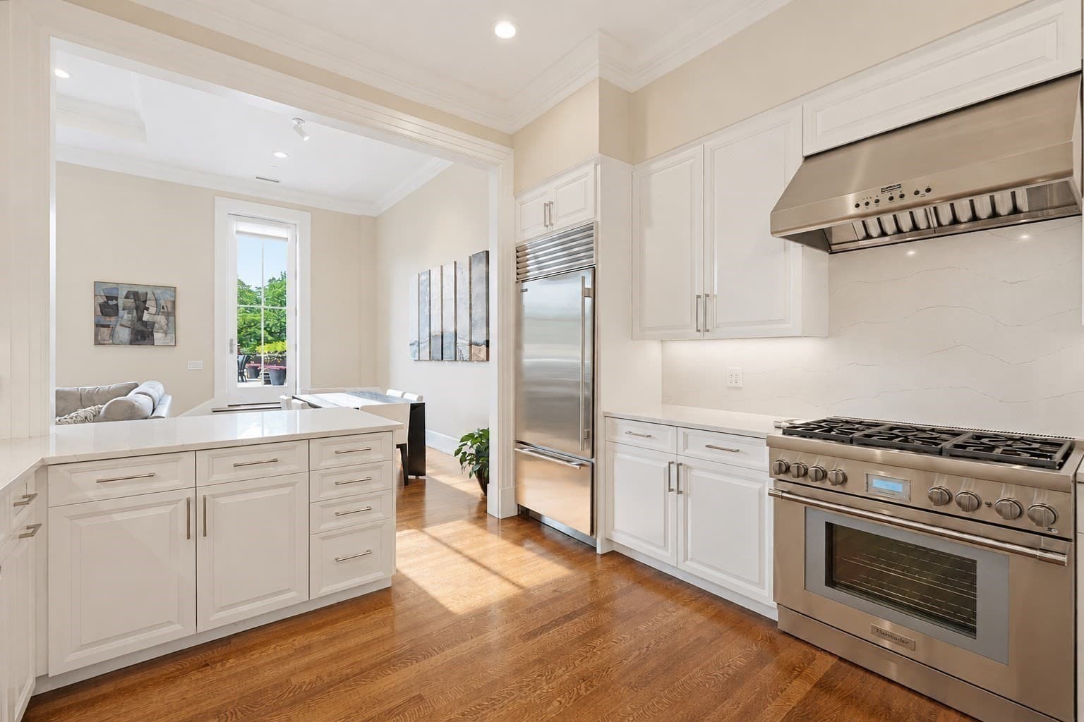 Condominium at 128 Beacon Street # B, Boston MA 02116, photo 4 of 29