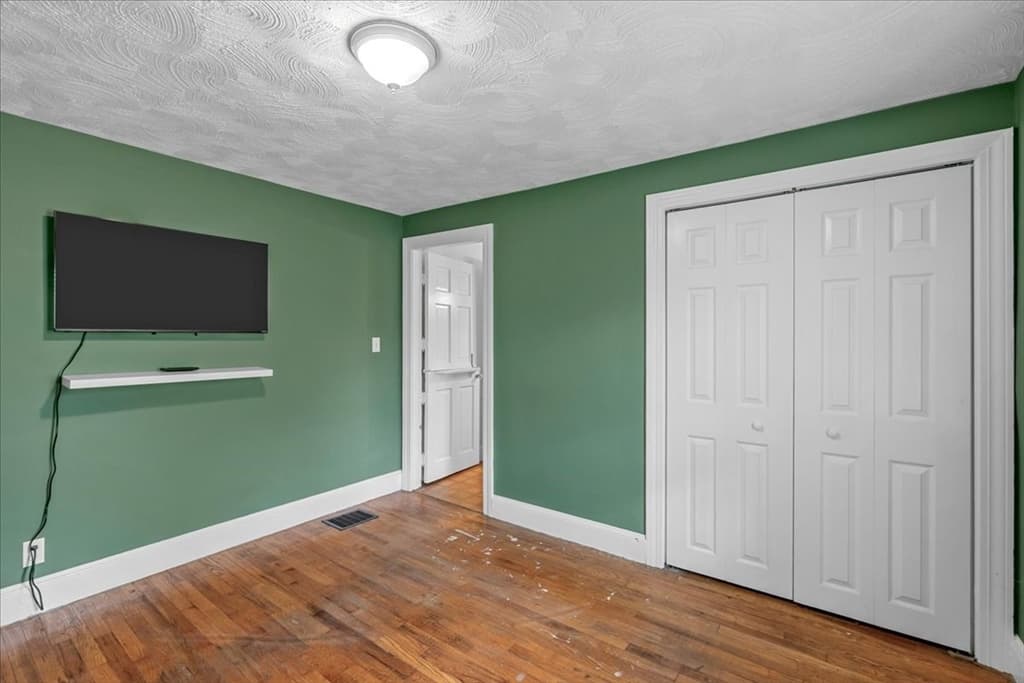 208 West Center St, West Bridgewater MA 02379 photo 9