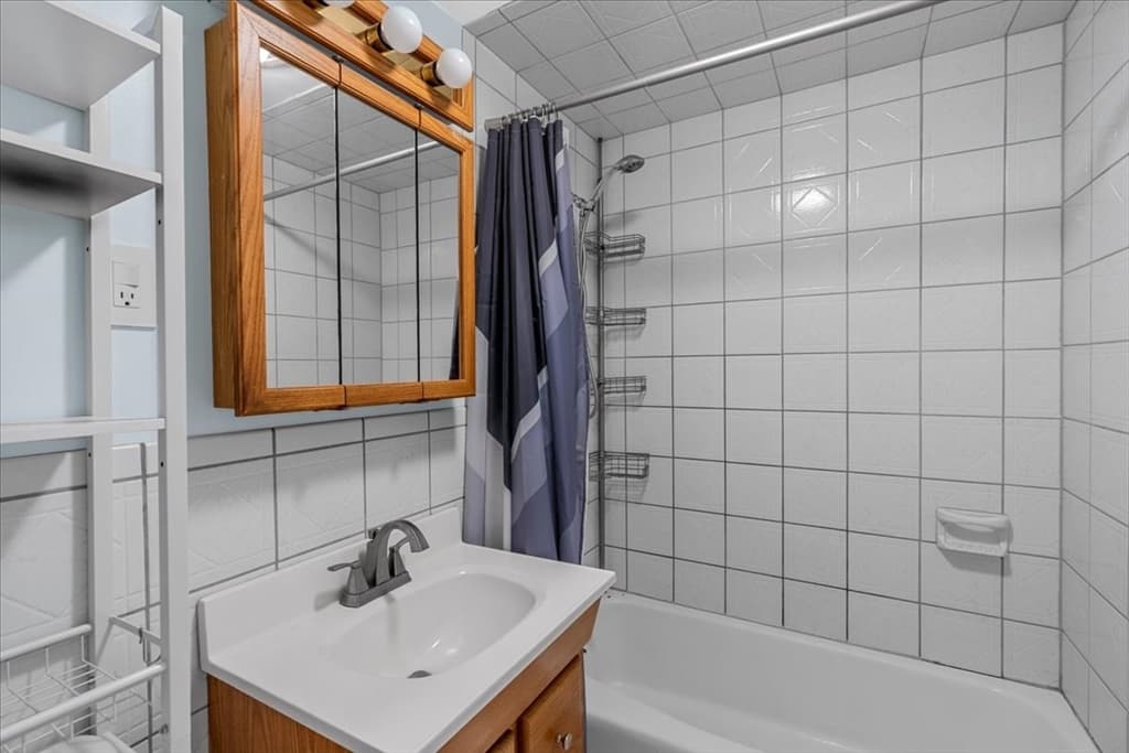 208 West Center St, West Bridgewater MA 02379 photo 8