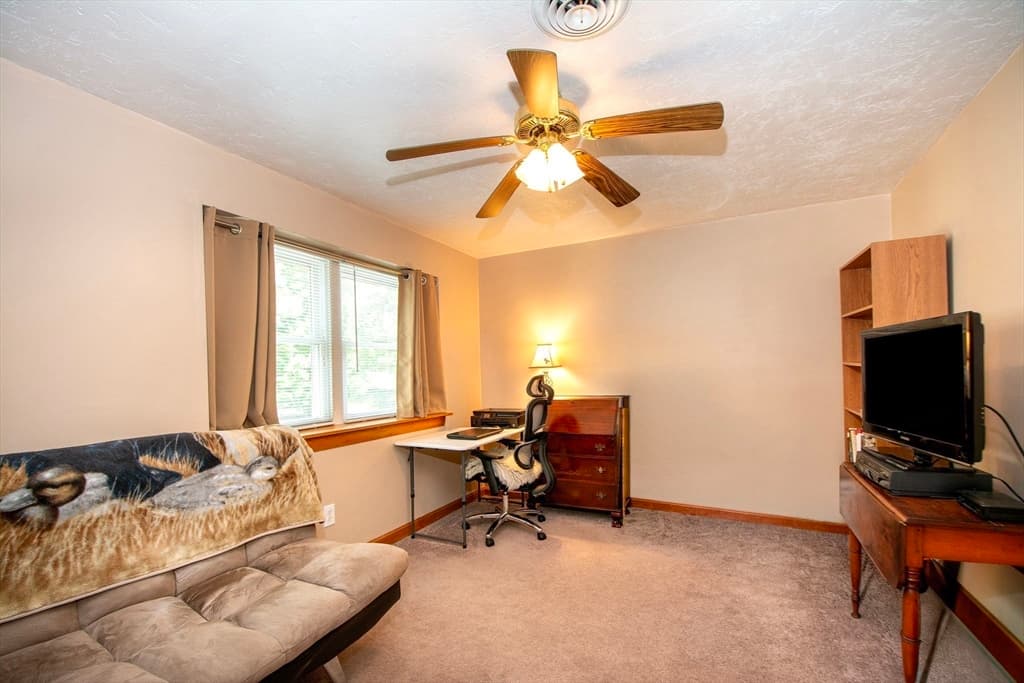 Condominium at 20 Cleverly St # A4, Abington MA 02351, Abington, photo 13 of 16